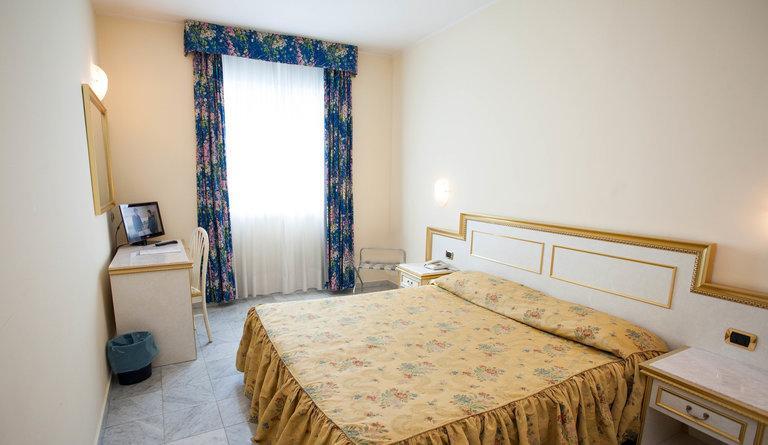 Hotel Alexander Palace Абано-Терме Екстер'єр фото